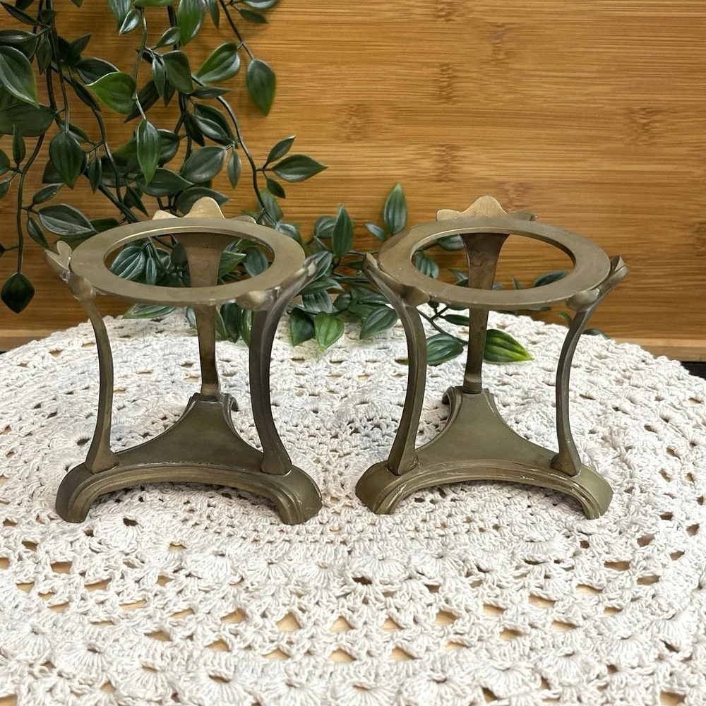 Vtg Brass Sphere Stand Pair Mid Century Crystal Ball Orb Egg Pedestal Holder Set